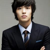 Kang_Ha_Neul_19