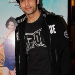 Sharad_Malhotra_25