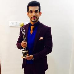 Arjun_Bijlani_10