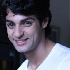 Karan Wahi_23