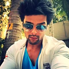 Kushal_Tandon_12