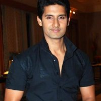 Ravi Dubey_16
