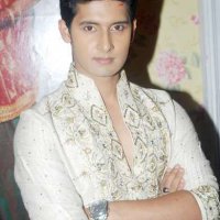 Ravi Dubey_9