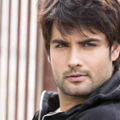 Vivian_Dsena_5