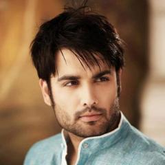 Vivian_Dsena_8