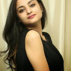 Madirakshi_Mundle_14