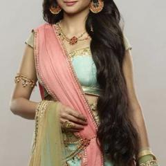 Madirakshi_Mundle_19