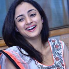 Madirakshi_Mundle_29