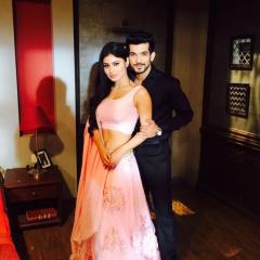 Mouni Roy_13