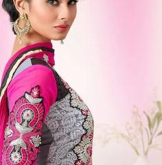 Mouni Roy_14