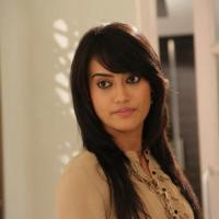 Surbhi_Jyoti_15