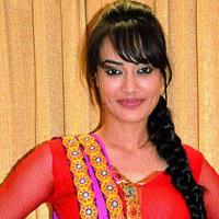 Surbhi_Jyoti_24