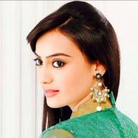 Surbhi_Jyoti_25