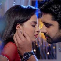 Iss Pyaar Ko Kya Naam Doon?...Ek Baar Phir_16