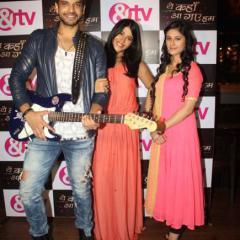 Yeh_Kahan_Aa_Gaye_Hum_1