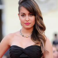 Hiba Abouk_25