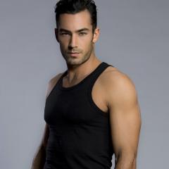 Aaron Diaz