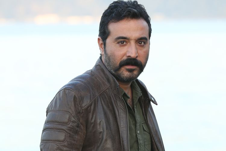 Мустафа Юстюндаг, Mustafa Üstündağ, Мустафа Юстюндаг турецкий актер. Мустафа Юстюндаг, Mustafa Üstündağ, Мустафа Юстюндаг турецкий актер.