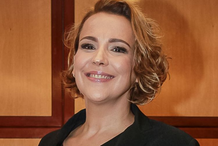 Ана Беатрис Ногейра, Ana Beatriz Nogueira, Ана Беатрис Ногейра бразильская актриса.