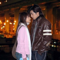 E_mo_zai_shen_bian (4)