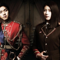 The King 2 hearts (8)