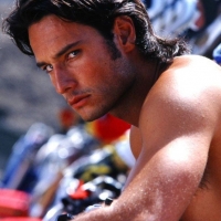 Rodrigo Santoro8