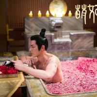 Mengfei Comes Across (8)