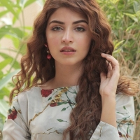 Kinza Hashmi10