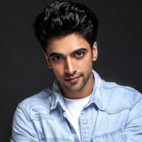 Aakash Ahuja1