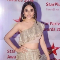 Niyati Fatnani12