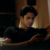 Tumhare Husn Ke Naam10