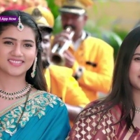 Mil Ke Bhi Hum Na Mile10