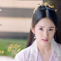 Little Girl Does Not Give Up1