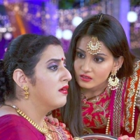 Humko Tumse Ho Gaya Hai Pyaar Kya Karein1