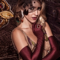 Monique Alfradique16